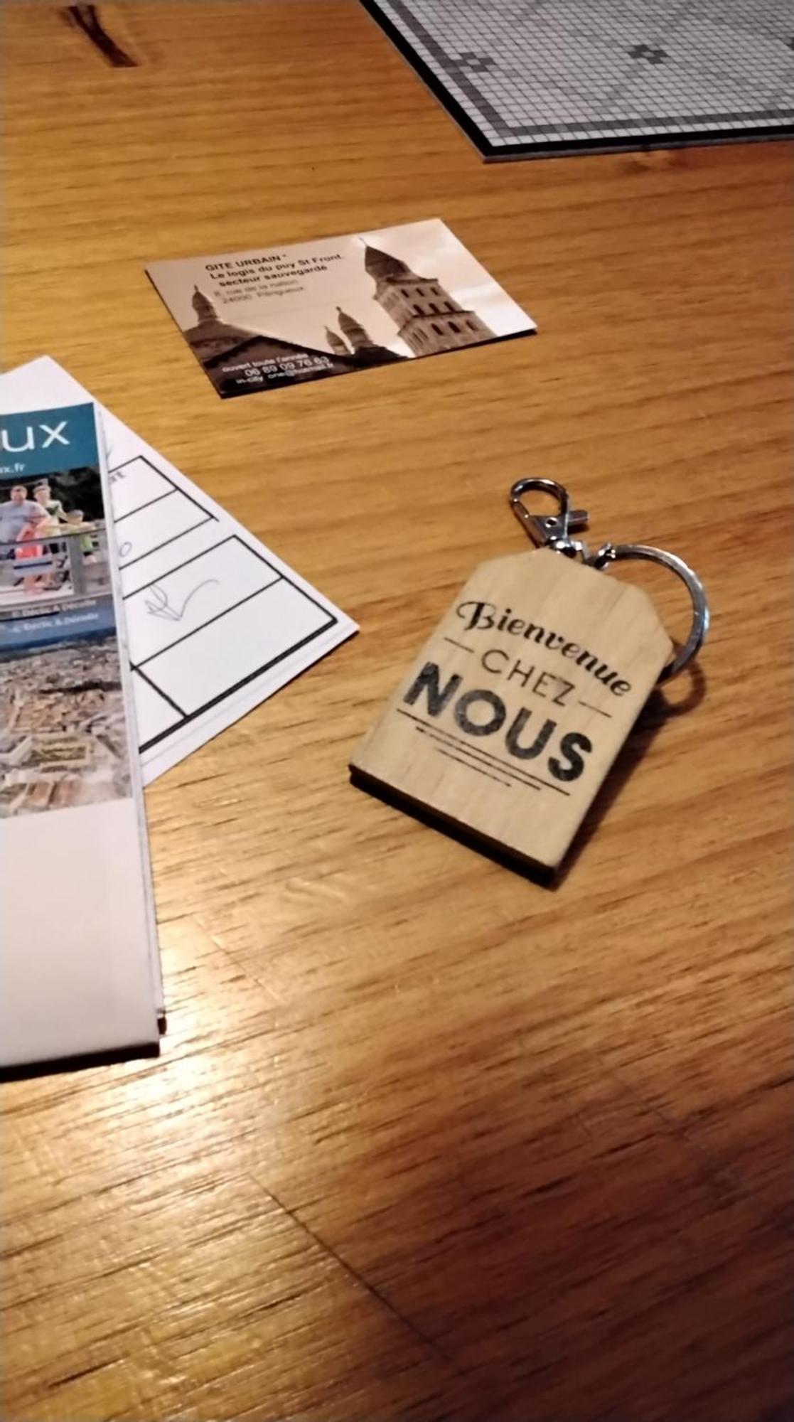 Logis 8 St Front Gite Urbain Périgueux Dış mekan fotoğraf